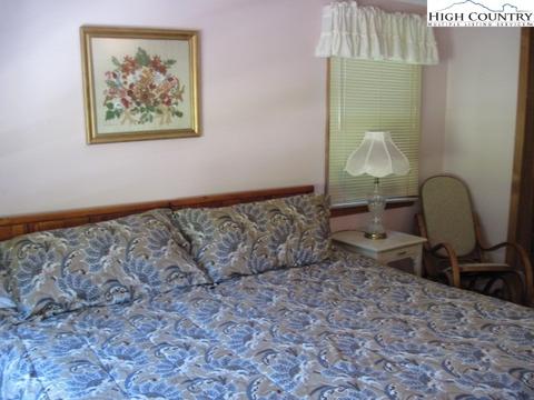 182 Pine Ridge Loop, Newland, NC 28657 photo 21