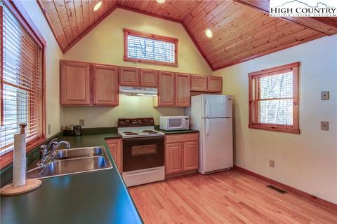 140 Hawk Ter, Vilas, NC 28692 photo 24