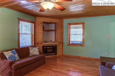 140 Hawk Ter, Vilas, NC 28692 photo 12