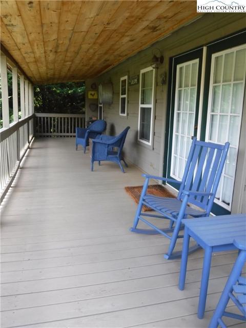 497 Buttons Ln, Sparta, NC 28675 photo 3