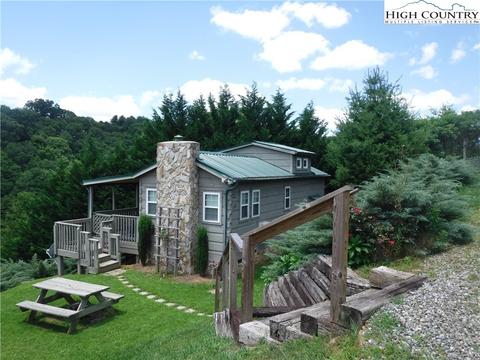 497 Buttons Ln, Sparta, NC 28675 photo 1