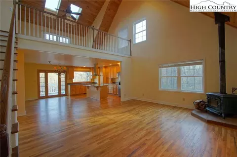 173 Marsh Lndg, Boone, NC 28607 photo 2