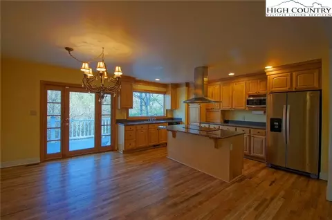 173 Marsh Lndg, Boone, NC 28607 photo 5