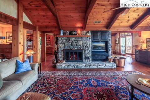 2810 Hickory, Boone, NC 28607 photo 7
