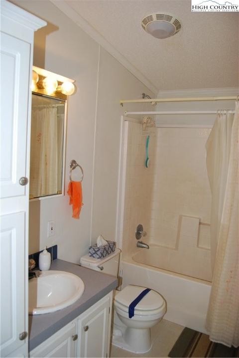 36 Dockery Ln, Sparta, NC 28675 photo 8