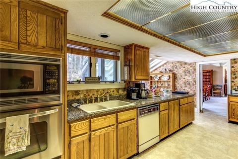 106 Buzzard Cliffs A-5, Boone, NC 28607 photo 11