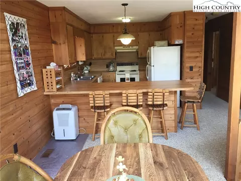 216 Birch Ln, Deep Gap, NC 28618 photo 16
