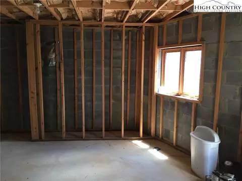 216 Birch Ln, Deep Gap, NC 28618 photo 34