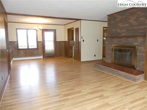 567 Deck Hl, Boone, NC 28607 photo 3