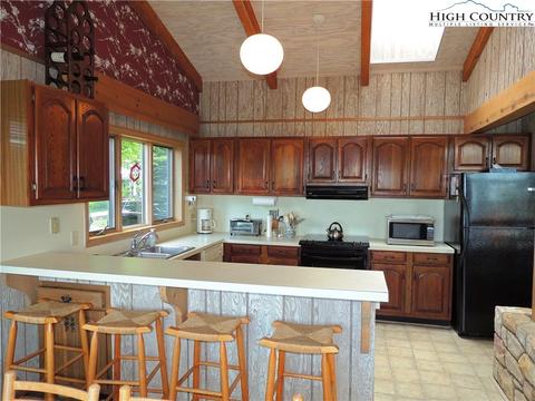 120 Moonlight Trl, Seven Devils, NC 28604 photo 17