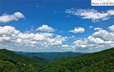 120 Moonlight Trl, Seven Devils, NC 28604 photo 3