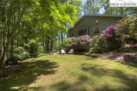404 Meadow View Rd, Roaring Gap, NC 28668 photo 9