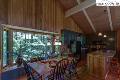 404 Meadow View Rd, Roaring Gap, NC 28668 photo 21