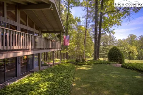 404 Meadow View Rd, Roaring Gap, NC 28668 photo 4