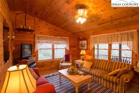 817 Timber Lakes Dr, Todd, NC 28684 photo 9
