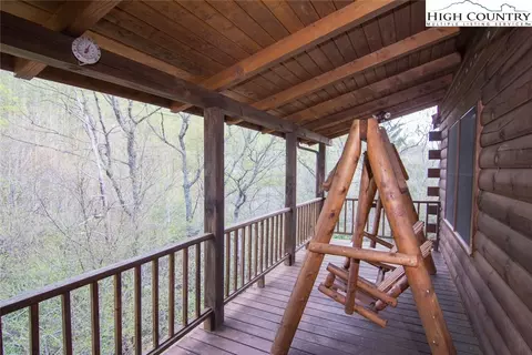 817 Timber Lakes Dr, Todd, NC 28684 photo 4