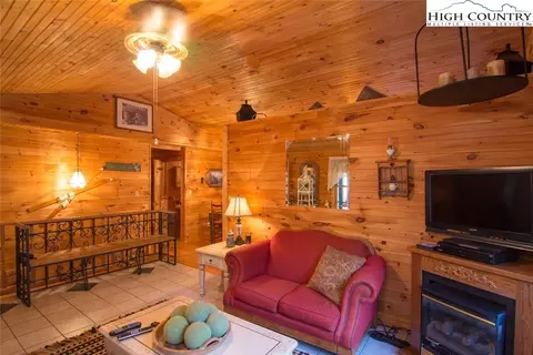 817 Timber Lakes Dr, Todd, NC 28684 photo 11