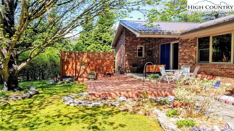 101 Rocky Point Acres Rd, Deep Gap, NC 28618 photo 3