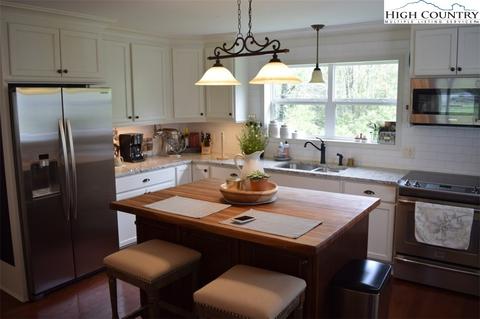 549 Curley Maple Rd, Boone, NC 28607 photo 9