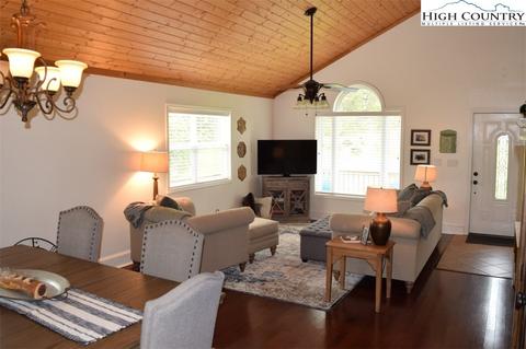 549 Curley Maple Rd, Boone, NC 28607 photo 7