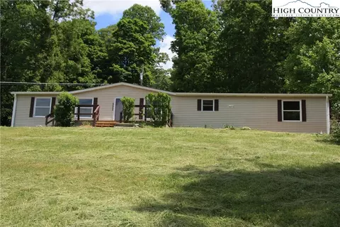 1721 Vanderpool Rd, Vilas, NC 28692 photo 1