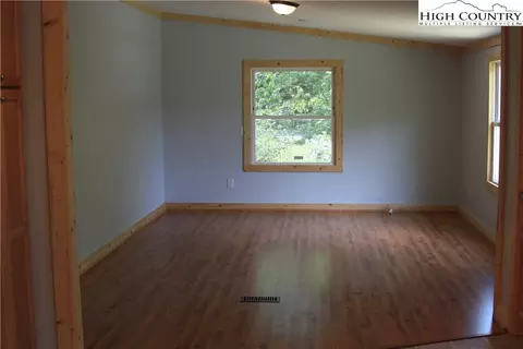 1721 Vanderpool Rd, Vilas, NC 28692 photo 7