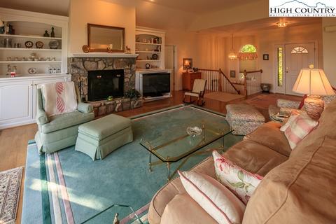 1292 Hickory, Boone, NC 28607 photo 10