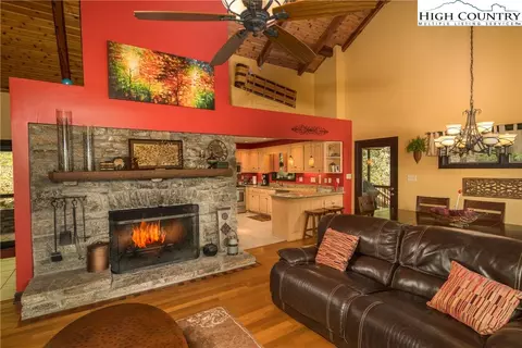 274 Cedar, Boone, NC 28607 photo 10