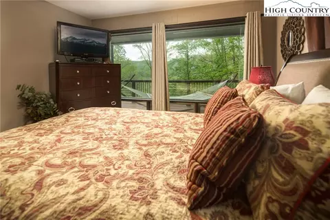 274 Cedar, Boone, NC 28607 photo 14
