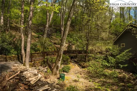274 Cedar, Boone, NC 28607 photo 2