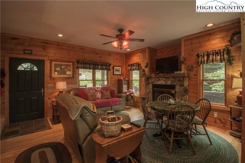 212 Hickory Hollow Rd, Purlear, NC 28665 photo 12