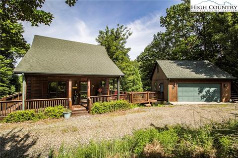 212 Hickory Hollow Rd, Purlear, NC 28665 photo 3