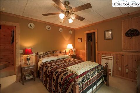212 Hickory Hollow Rd, Purlear, NC 28665 photo 17