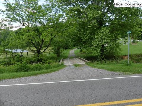 251 Colbert Rd, Vilas, NC 28692 photo 9