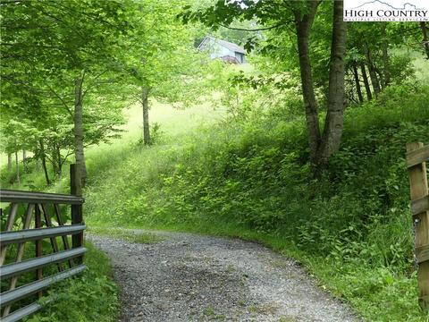 251 Colbert Rd, Vilas, NC 28692 photo 8