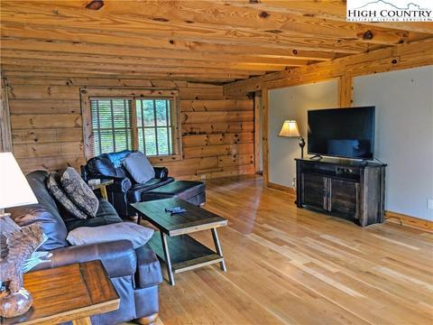 375 Deer Run Rd, Deep Gap, NC 28618 photo 8