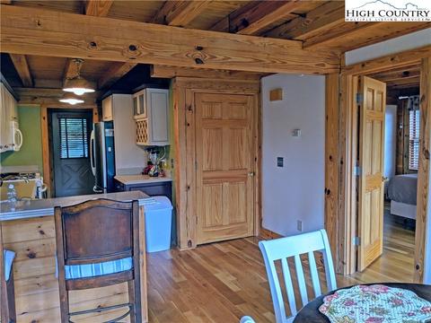 375 Deer Run Rd, Deep Gap, NC 28618 photo 11