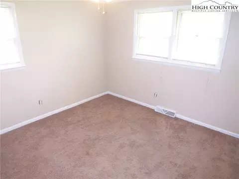 801 SE 15th Ave Cir, Hickory, NC 28602 photo 8