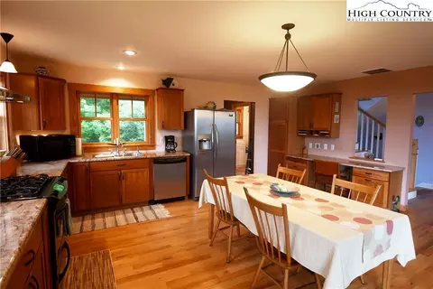 729 Graystone Rd, Independence, VA 24348 photo 12