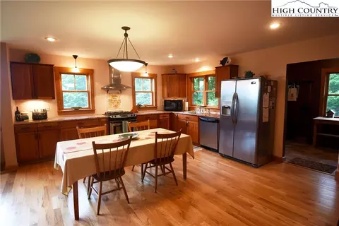729 Graystone Rd, Independence, VA 24348 photo 13