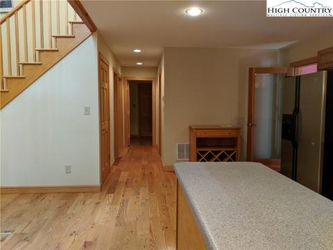 382 Red Maple Ln, Boone, NC 28607 photo 10