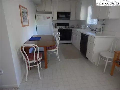 106 Lakeledge Road Clb, Beech Mountain, NC 28604 photo 11