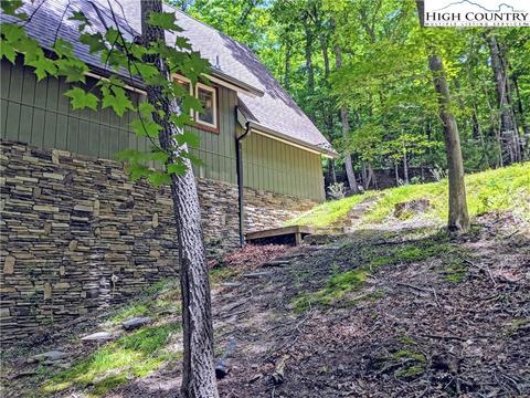 137 Sweetleaf Ln, Deep Gap, NC 28618 photo 26