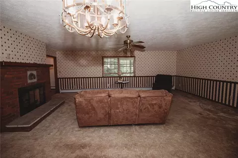 252 Pineview Dr, Boone, NC 28607 photo 7