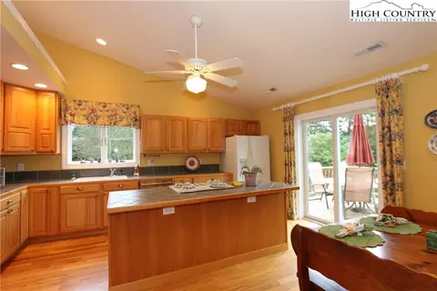 239 Willow Trl, Boone, NC 28607 photo 7