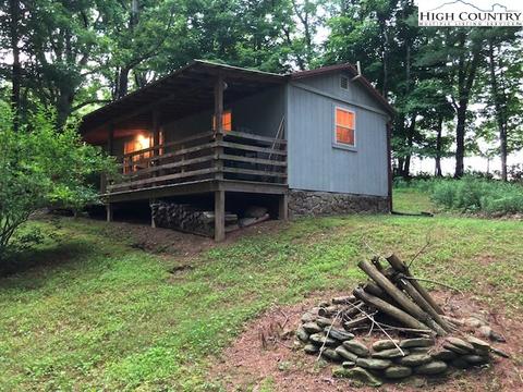 200 Rivercrest Dr, Crumpler, NC 28617 photo 2