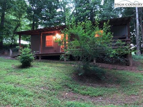 200 Rivercrest Dr, Crumpler, NC 28617 photo 5