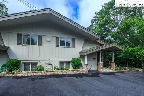 226 Fairway Knls #2, Boone, NC 28607 photo 3
