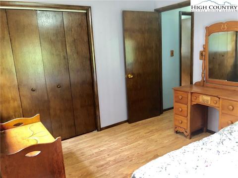 451 Patton Ridge Rd, Deep Gap, NC 28618 photo 16
