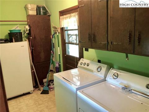 451 Patton Ridge Rd, Deep Gap, NC 28618 photo 11